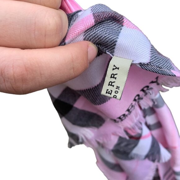 AUTHENTIC Burberry Scarf SuperNova Lightweight Check Scarf Pink - Picture 2 of 7